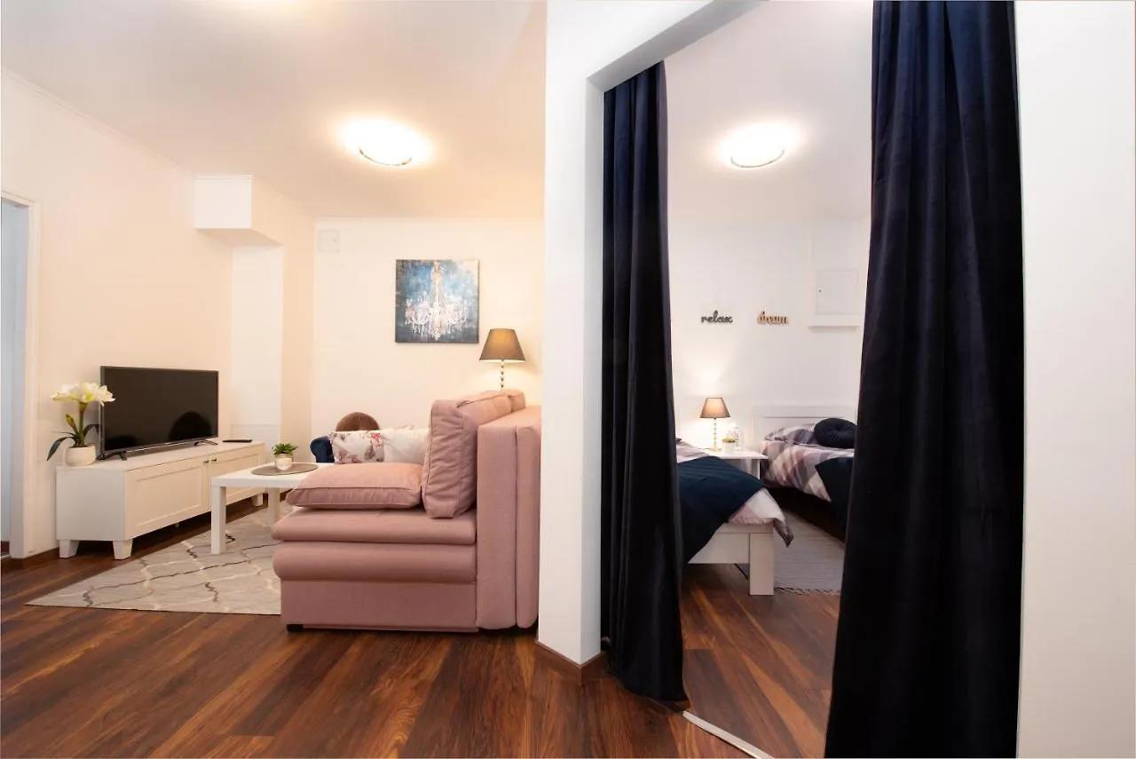 Apartment Leona 카스타브